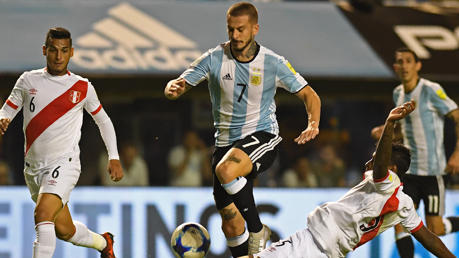 La proeza de Messi y Argentina clasificando al mundial ante Ecuador