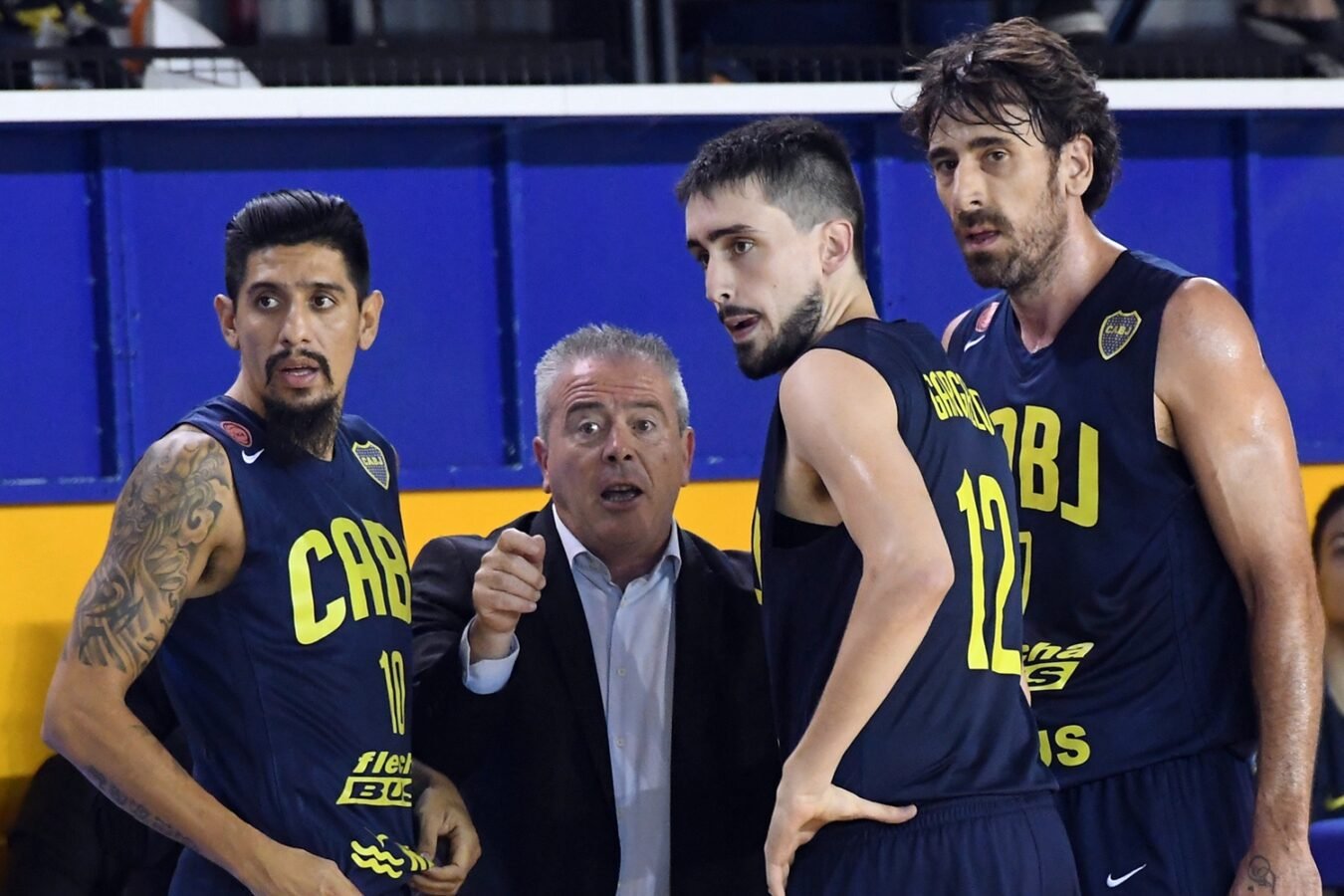 Ganar para ilusionarse con los playoffs